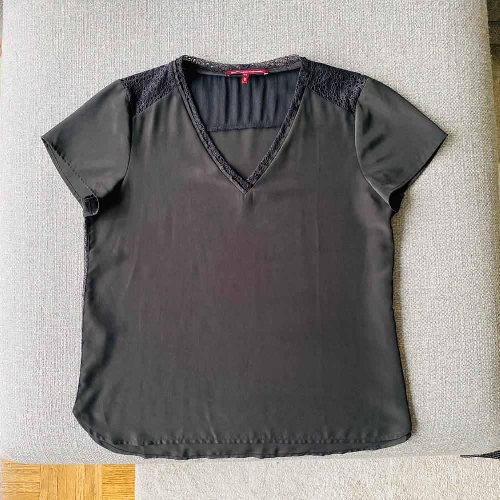 COMPTOIR DES COTONNIERS Black V-neck with Lace